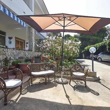 With 2 Bedrooms In San Giorgio, With Enclosed Garden And Wif * Sciacca